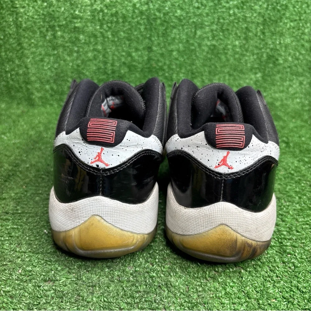 Size 8.5 - Air Jordan 11 Retro‎ Low Infrared 23